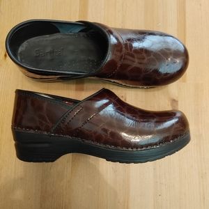 Sanita clogs size 38